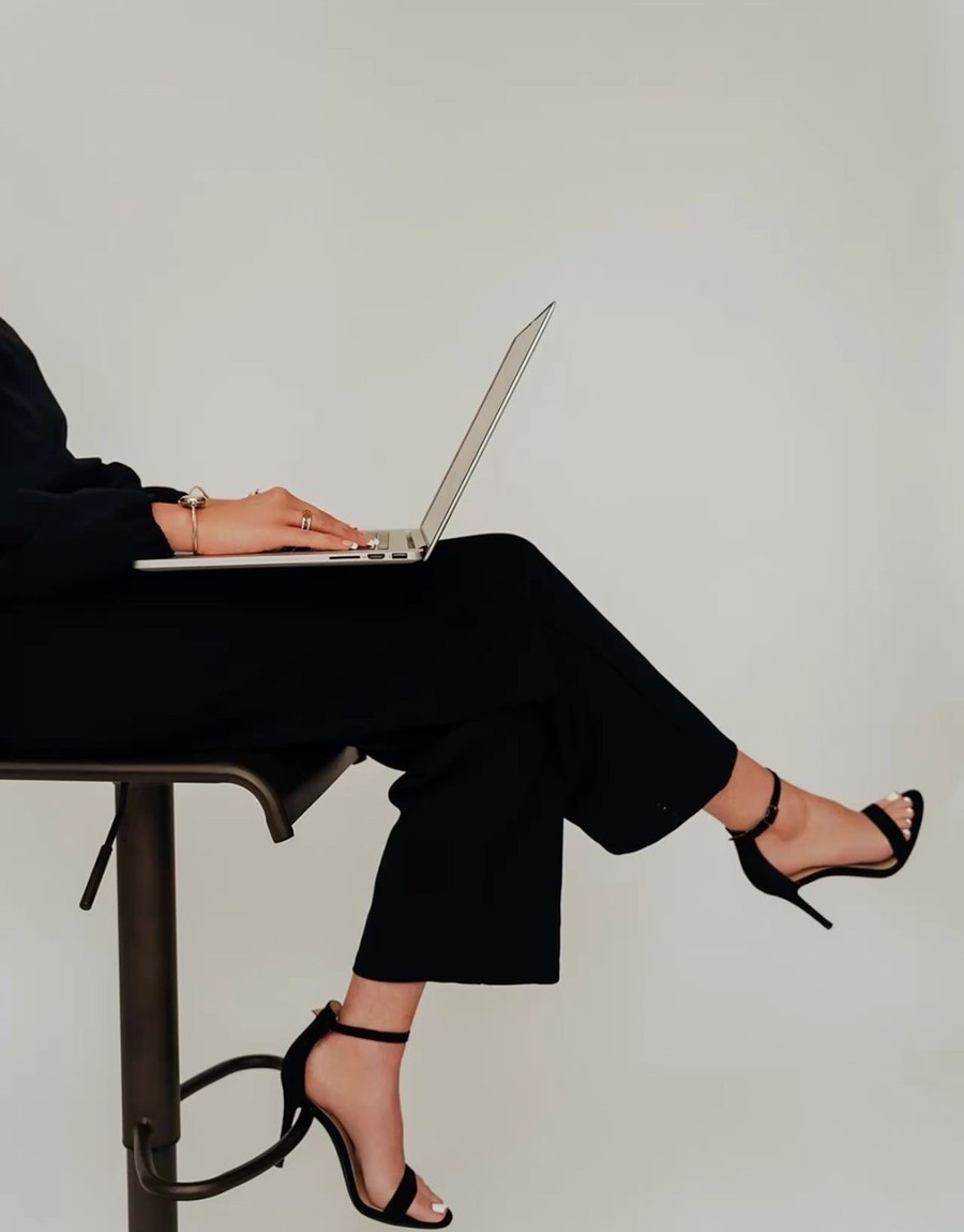 The work of an executive assistant